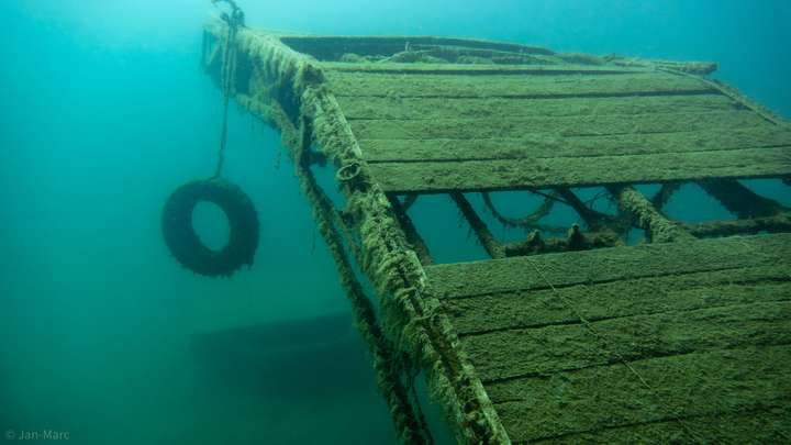 Tauchen im Kreidesee Hemmoor – alte versunkene Pontonbrücke