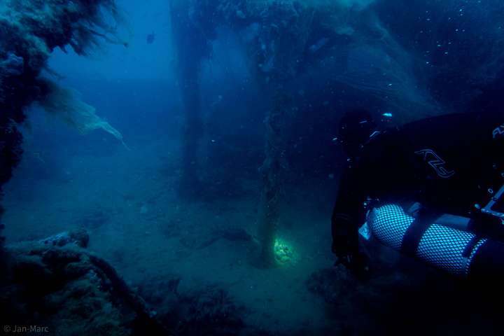 Das Wrack des Minensuchers ist trotz seines Alters noch erstaunlich gut erhalten.