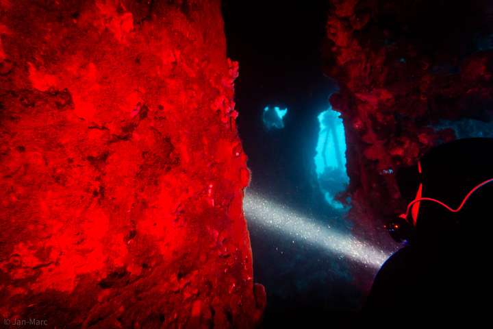 Ein spannender Blick ins Innere des gut erhaltenen Weltkriegswracks